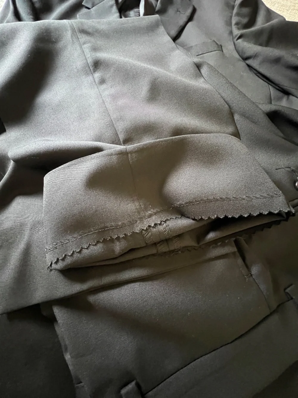 Black Joseph A Banks Suit